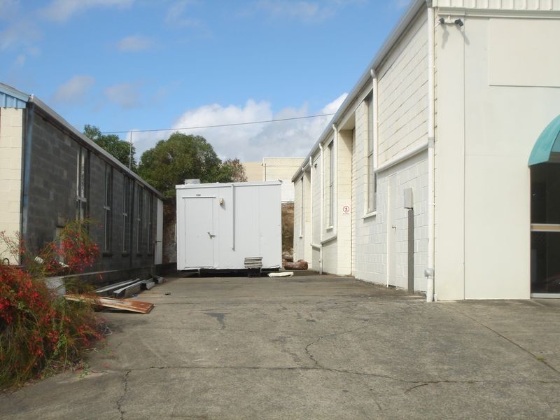 25 Ern Harley Drive, Burleigh Heads QLD 4220