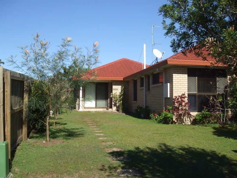 2/16 Barbet Place, Burleigh Waters QLD 4220