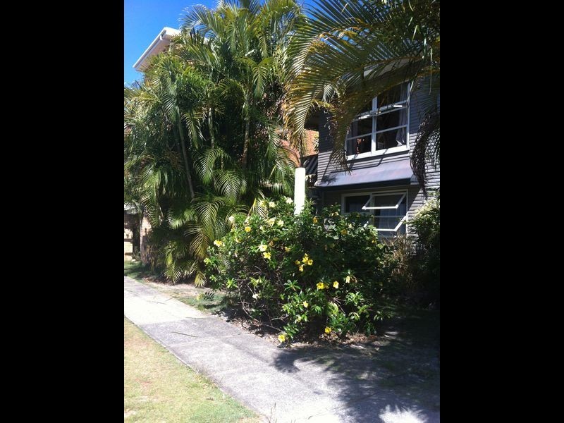 7/4 First Avenue, Burleigh Heads QLD 4220