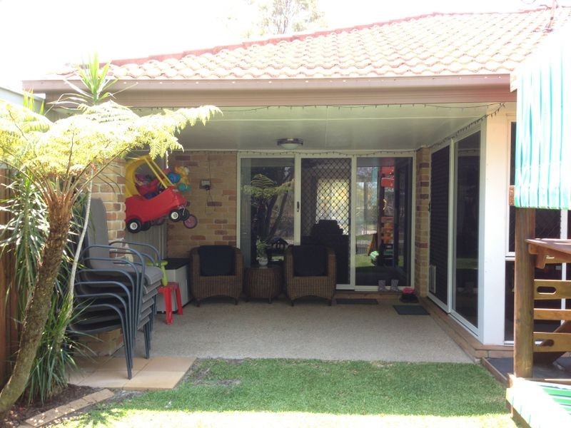 30 Lakes Circuit, Burleigh Waters QLD 4220