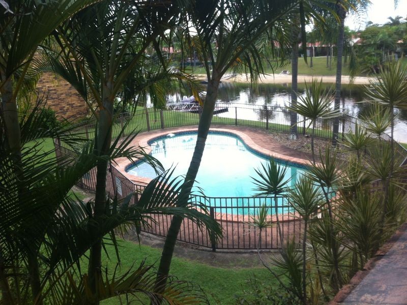 7/22 Dunlop Court, Mermaid Waters QLD 4218