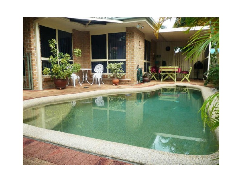 3 Randwick Ct, Varsity Lakes QLD 4227