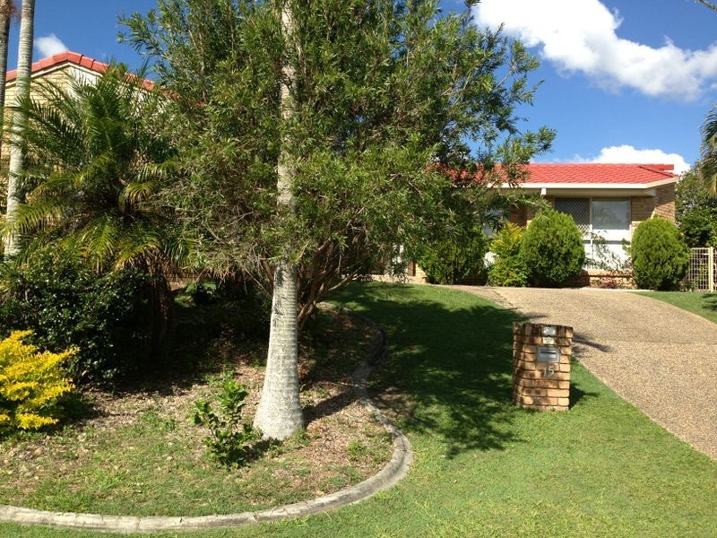 15 Sugarleaf Court, Burleigh Waters QLD 4220