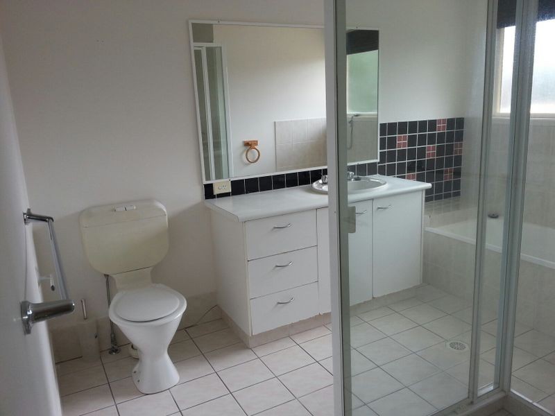 5/2 Cassowary Drive, Burleigh Waters QLD 4220