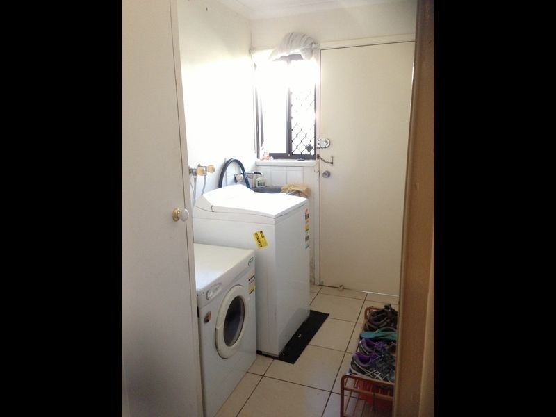 1/68 Dawn Parade, Miami QLD 4220