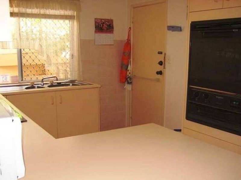 3/9 Sunbird Street, Burleigh Waters QLD 4220