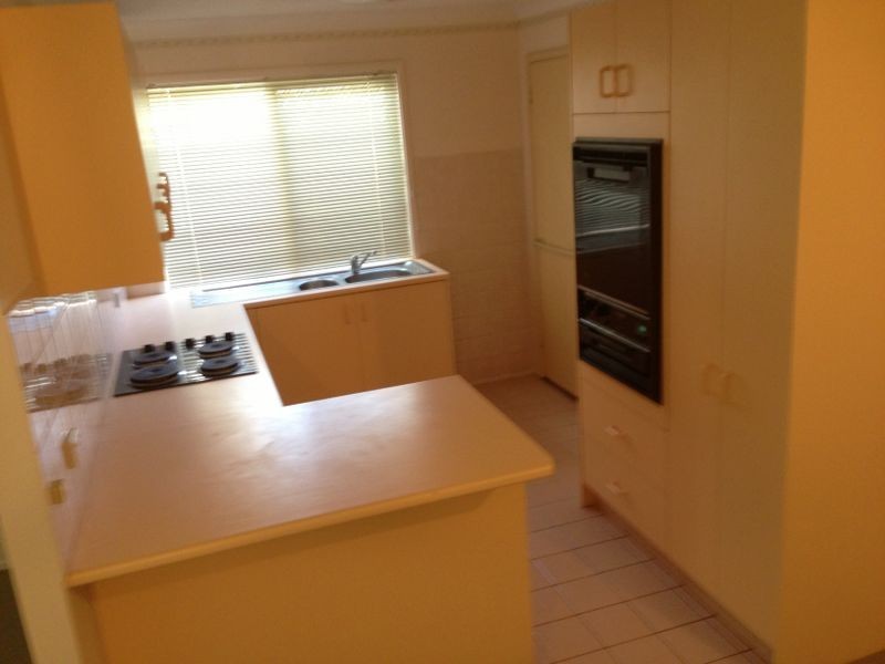 3/9 Sunbird Street, Burleigh Waters QLD 4220