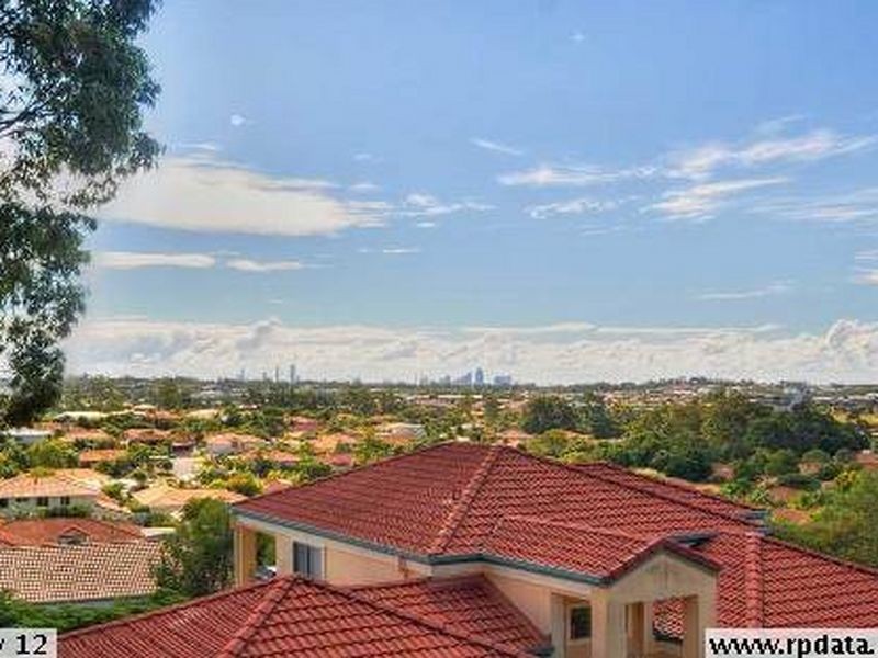 5 Suffolk Place, Mudgeeraba QLD 4213