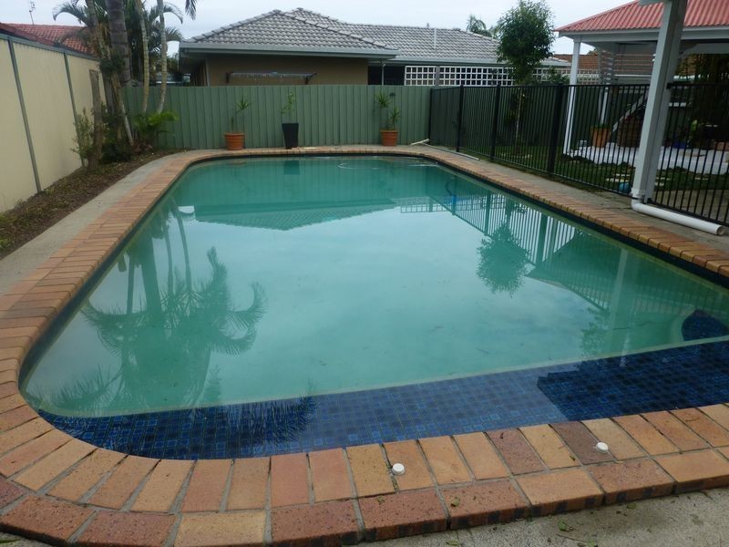 Burleigh Waters QLD 4220