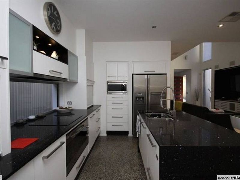 Varsity Lakes QLD 4227