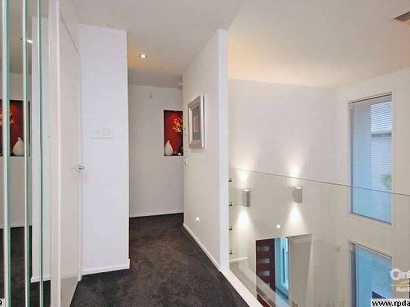 Varsity Lakes QLD 4227