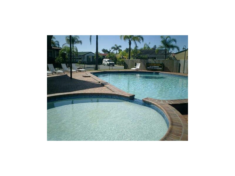 Burleigh Waters QLD 4220