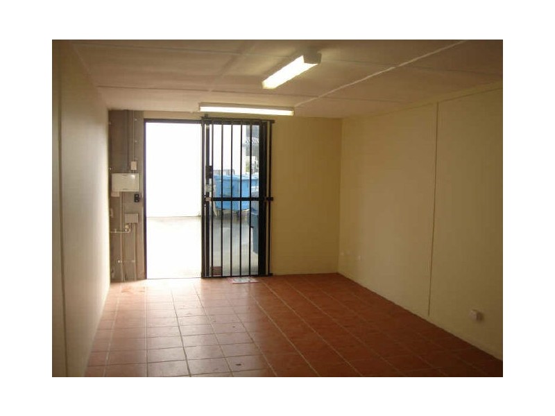 1/7 Hutchinson Street, Burleigh Heads QLD 4220