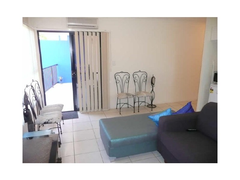9/2104 Gold Coast Highway, Miami QLD 4220