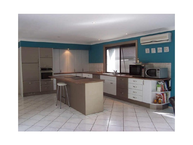 7 Grebe Place, Burleigh Waters QLD 4220