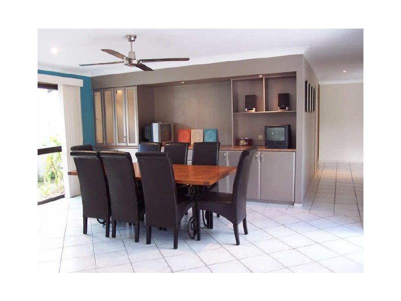 7 Grebe Place, Burleigh Waters QLD 4220