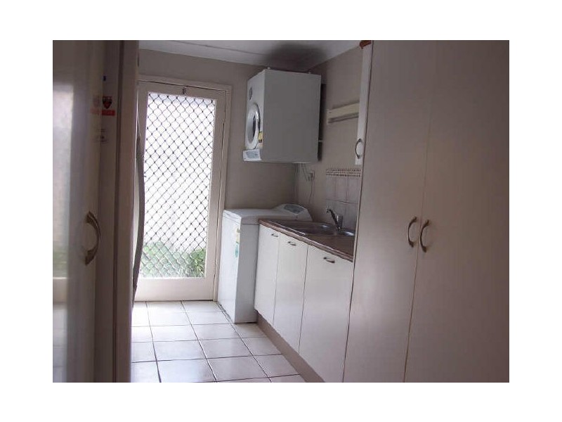7 Grebe Place, Burleigh Waters QLD 4220