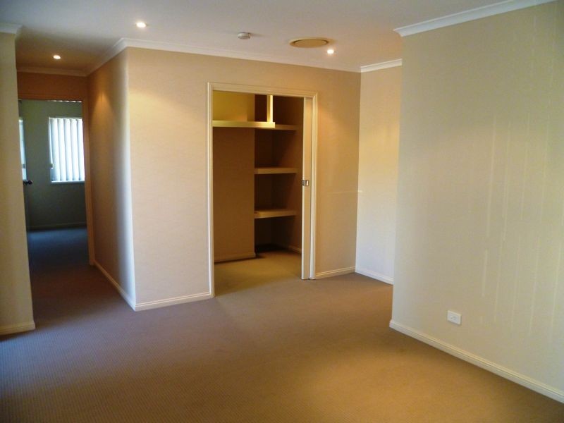 3 Mustique Court, Burleigh Heads QLD 4220