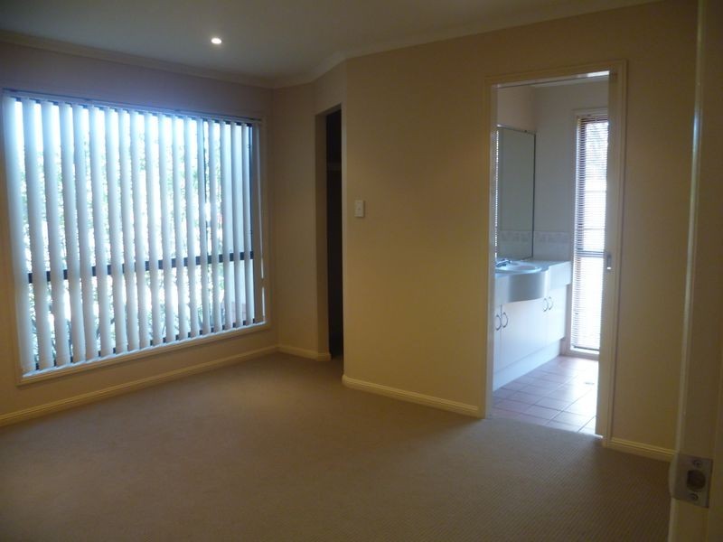 3 Mustique Court, Burleigh Heads QLD 4220