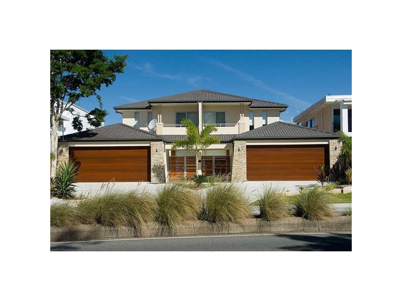 1/114 Slayter Avenue, Bundall QLD 4217