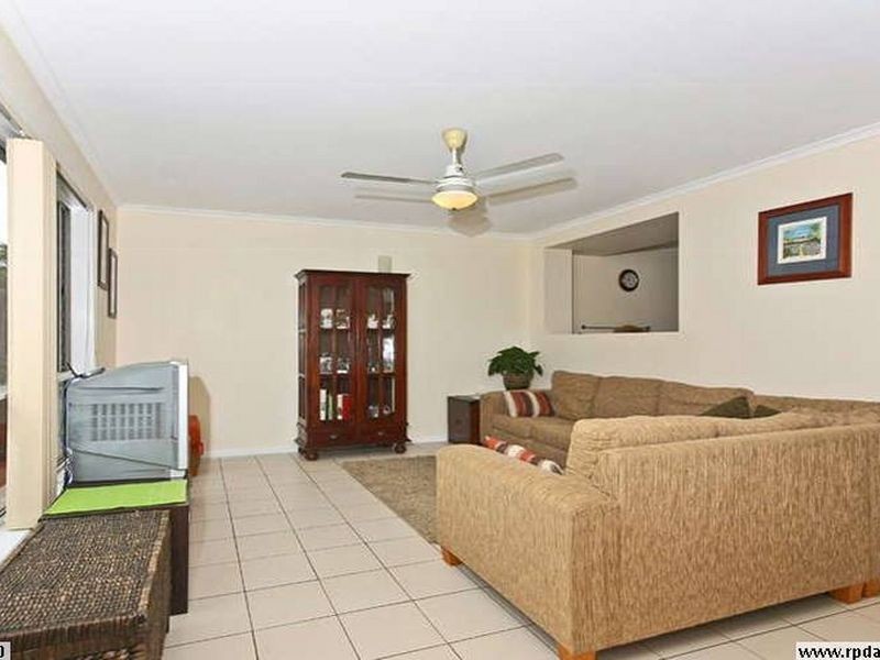2/1 Pontoon Place, Varsity Lakes QLD 4227