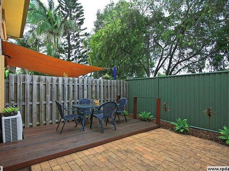 2/1 Pontoon Place, Varsity Lakes QLD 4227