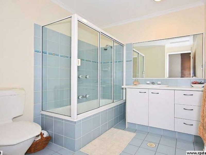 2/1 Pontoon Place, Varsity Lakes QLD 4227