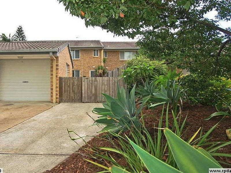 2/1 Pontoon Place, Varsity Lakes QLD 4227