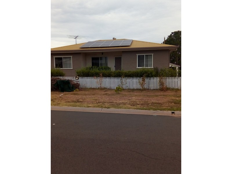 12 FORD STREET, Gatton QLD 4343