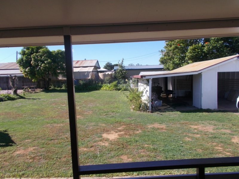 12 FORD STREET, Gatton QLD 4343