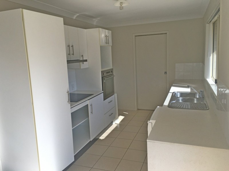 4 Brolga Way, Adare QLD 4343