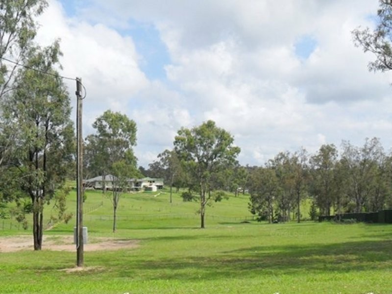 82 Lakes Drive, Laidley Heights QLD 4341