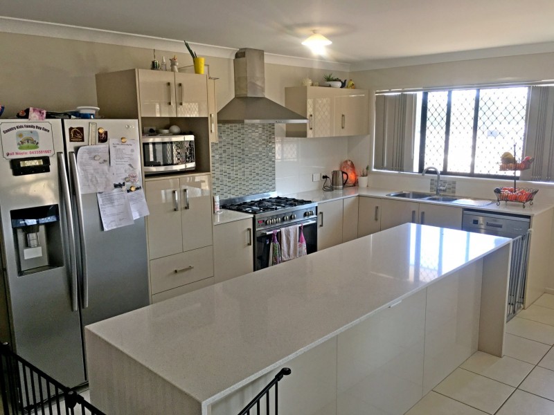 8 Hanlon Court, Laidley Heights QLD 4341