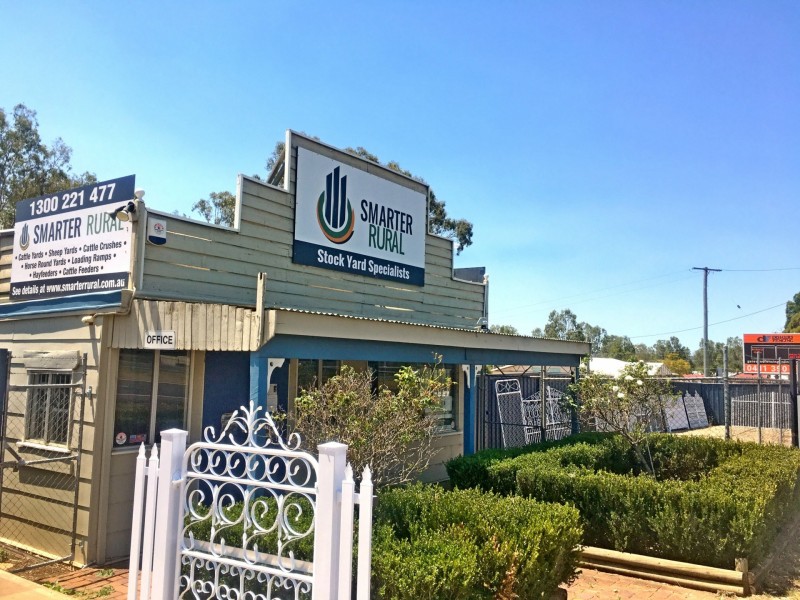 8518 Warrego Hwy, Withcott QLD 4352