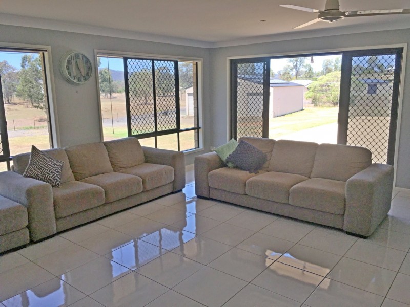 76 Fairway Drive, Hatton Vale QLD 4341