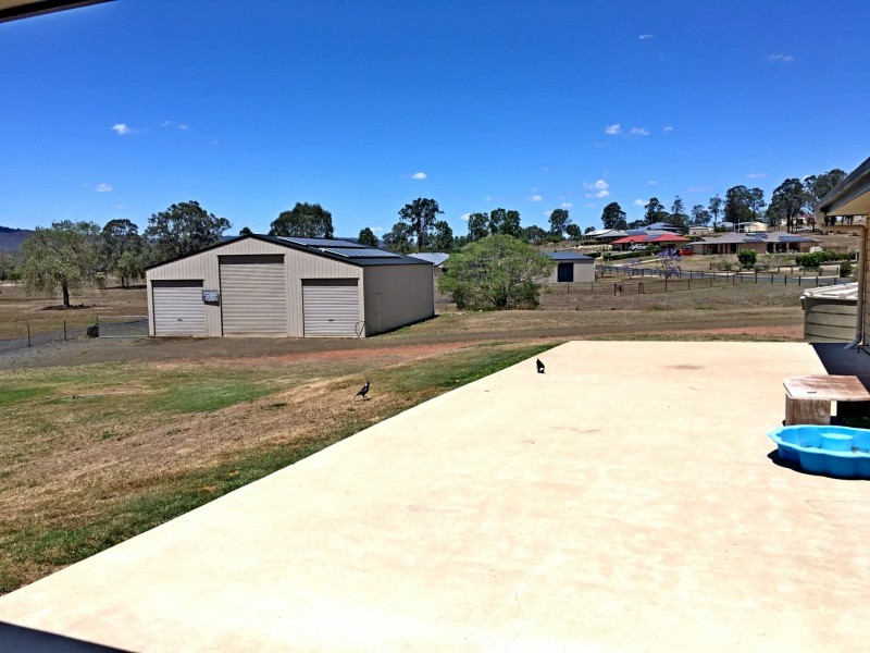 76 Fairway Drive, Hatton Vale QLD 4341