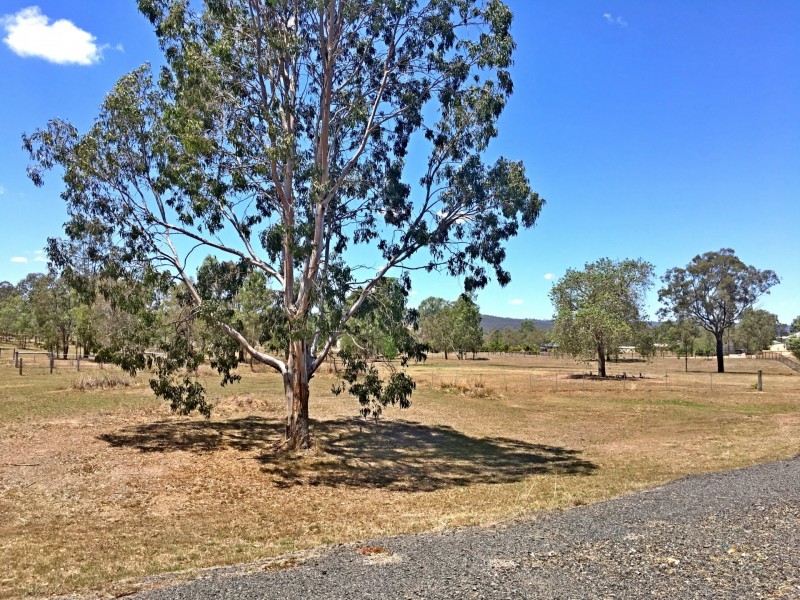 76 Fairway Drive, Hatton Vale QLD 4341