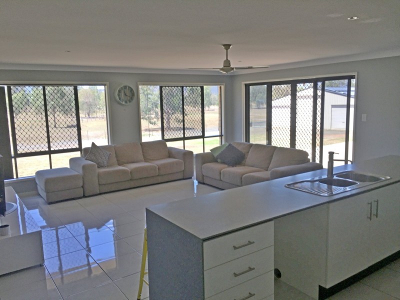76 Fairway Drive, Hatton Vale QLD 4341