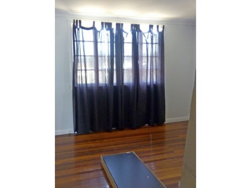 32 PELICAN DRIVE, Laidley Heights QLD 4341