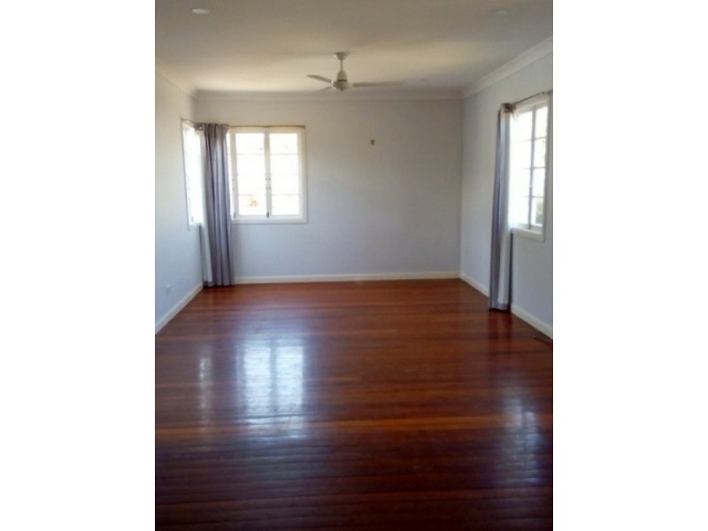 32 PELICAN DRIVE, Laidley Heights QLD 4341