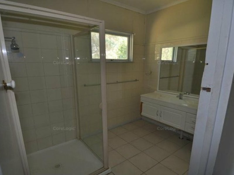 1 Glenore Grove Rd, Forest Hill QLD 4342
