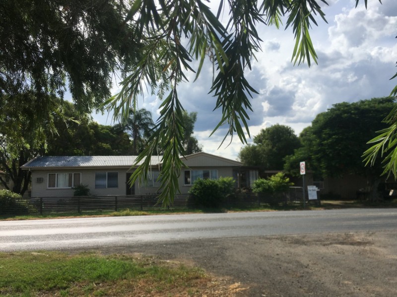 1 Glenore Grove Rd, Forest Hill QLD 4342