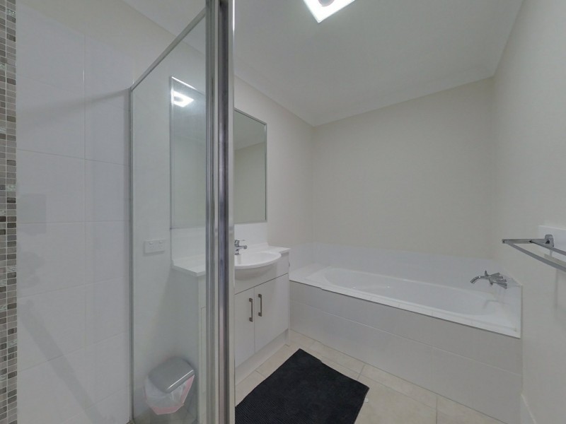 1/39 Allan Cunningham, Gatton QLD 4343