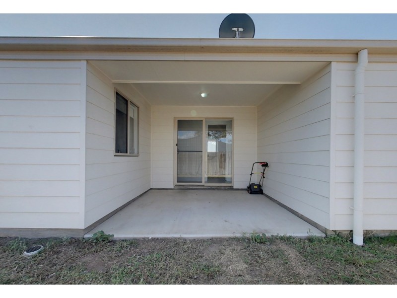 1/39 Allan Cunningham, Gatton QLD 4343