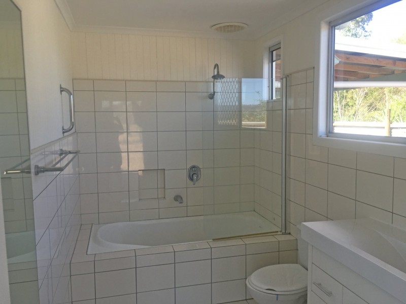 22 Hein Court, Regency Downs QLD 4341