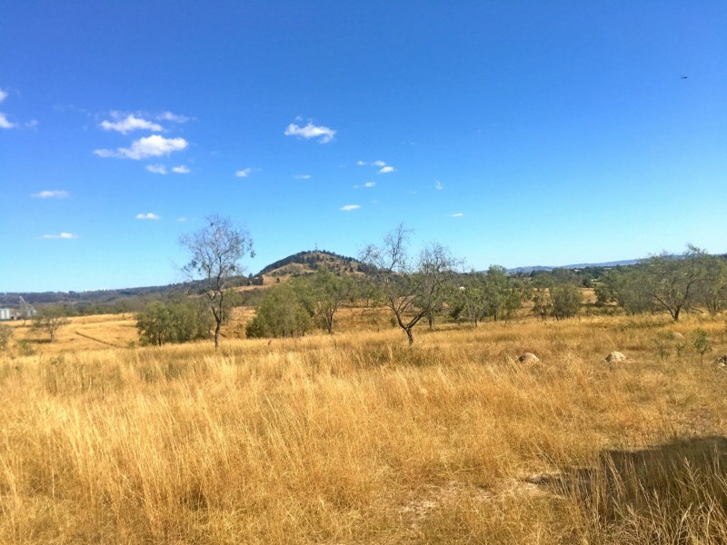 22 Hein Court, Regency Downs QLD 4341