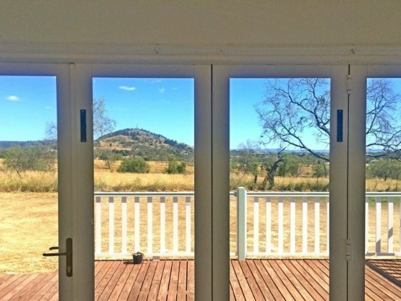 22 Hein Court, Regency Downs QLD 4341