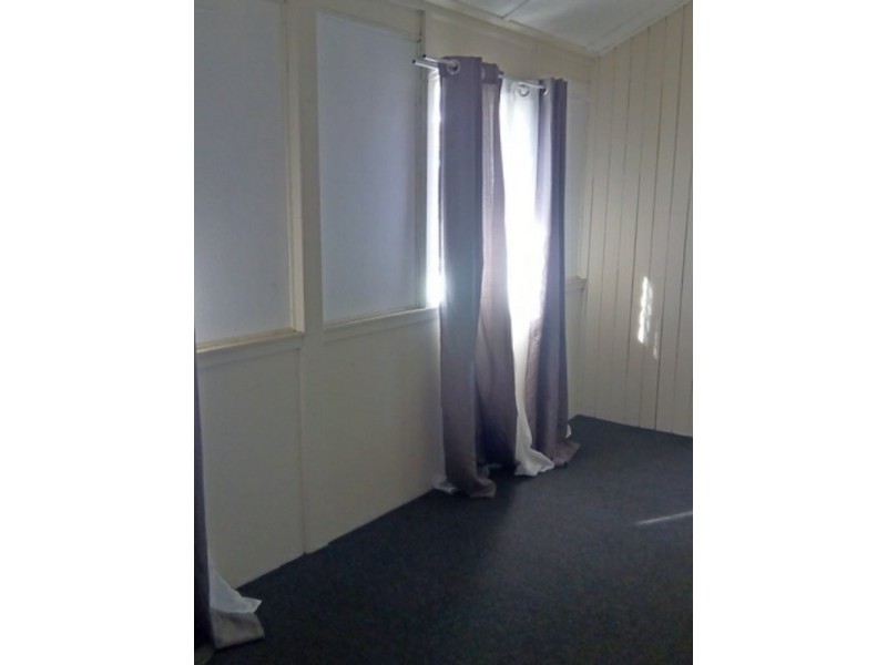 1/4 HOOD STREET, Gatton QLD 4343