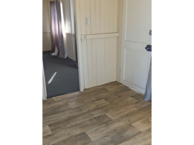 1/4 HOOD STREET, Gatton QLD 4343