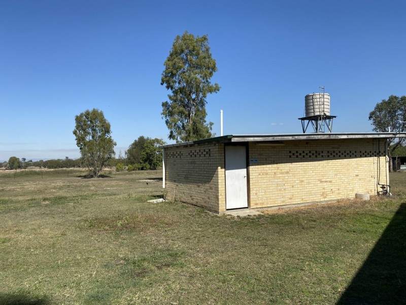 16 Topaz Crescent, Lockyer Waters QLD 4311